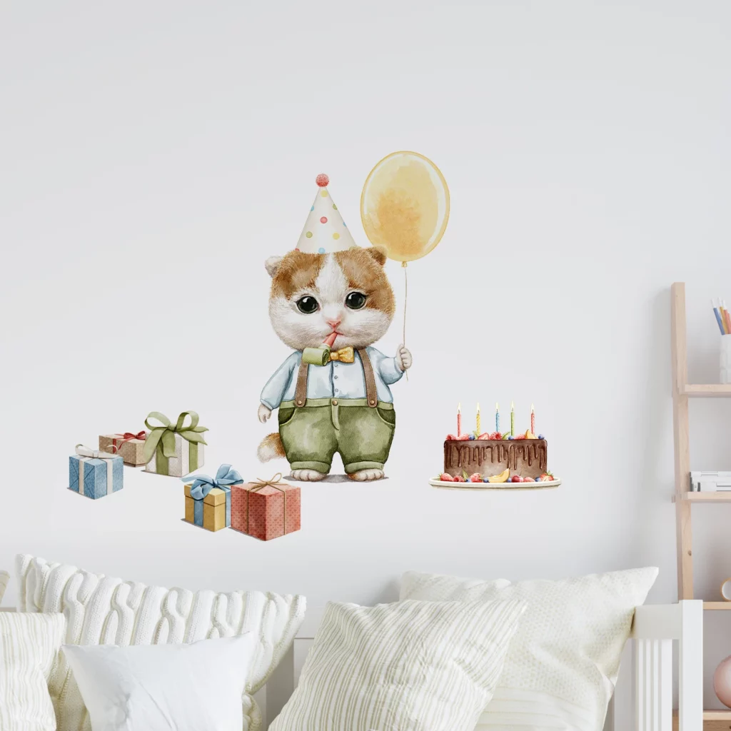 Väggdekor med en kalaspojke med ballong.