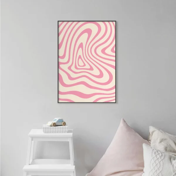 Barntavla på grå vägg med rosa vågor